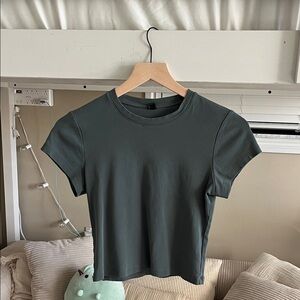 Uniqlo Baby Tee